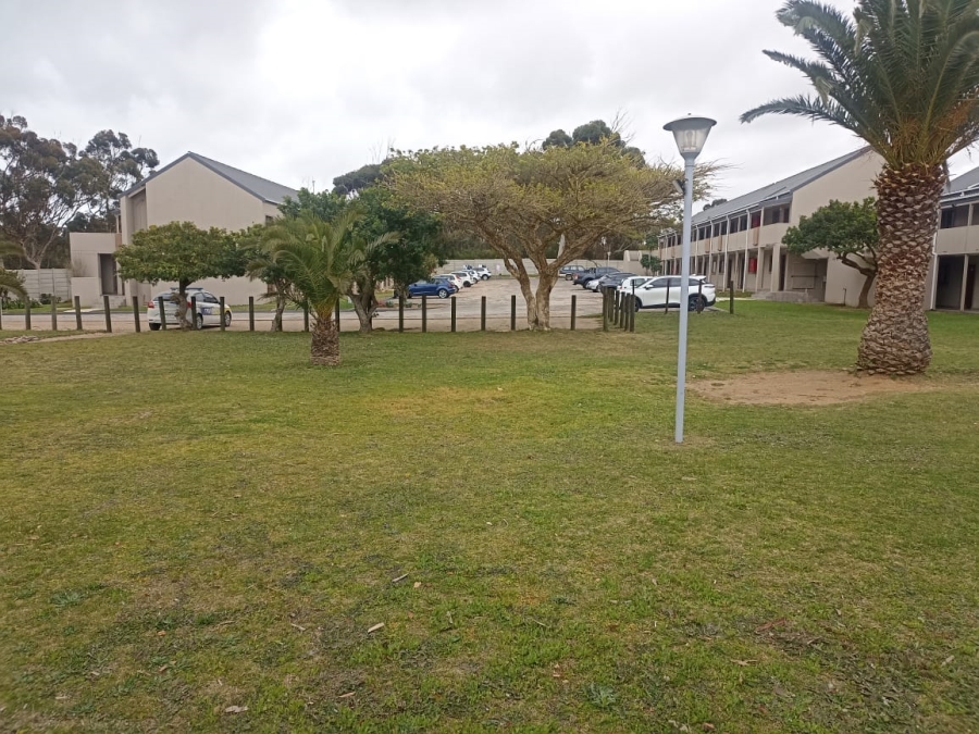 1 Bedroom Property for Sale in Heiderand Western Cape